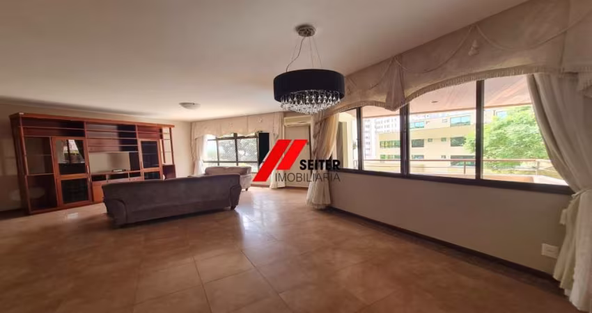Apartamento para aluguel com 4 quartos em Beira mar com 264 m²