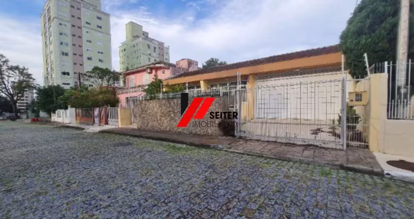 Casa de 4 dormitórios e 310m² a venda agronômica florianópolis