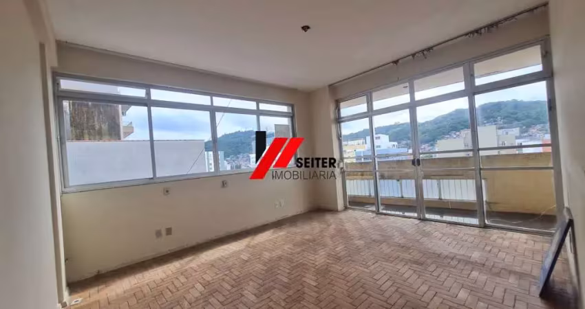Sala comercial a venda no Centro de Florianópolis Av Vidal Ramos