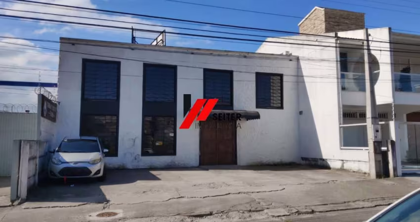 Terreno comercial à venda em São José no bairro Campinas com galpão construido e viabilidade predial