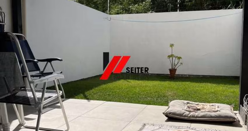 Duplex a venda na praia de canasvieiras em Florianópolis