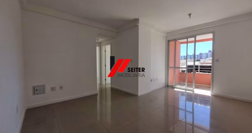 Apartamento à venda no bairro Barreiros em São José