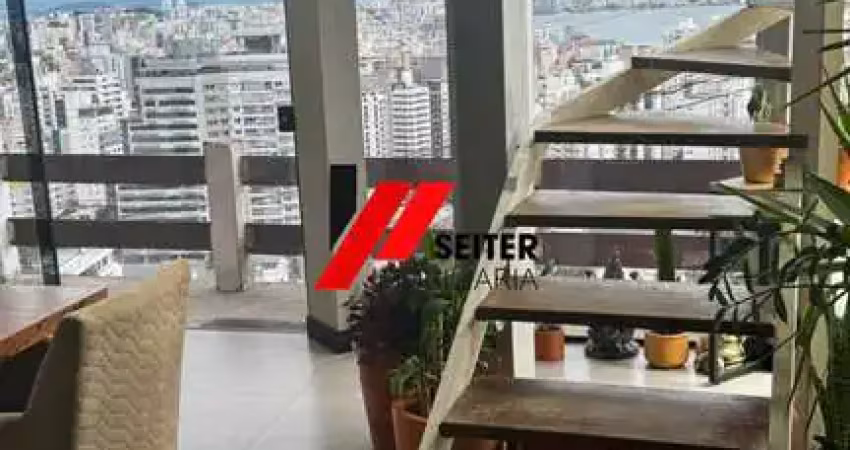 Casa a venda de 2 dormitórios no centro de florianópolis