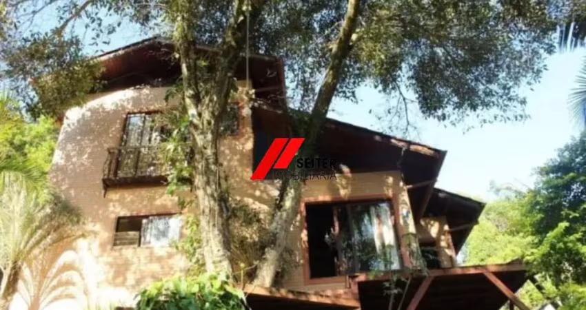 Sobrado 2 suites a venda Rio Tavares