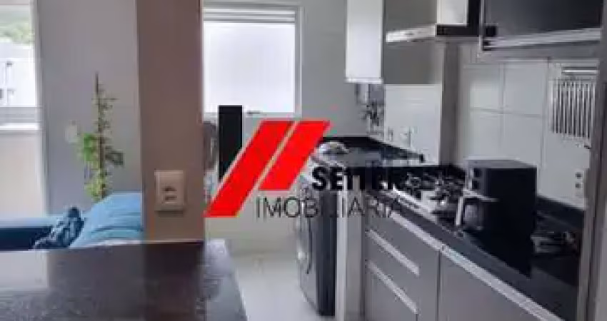 Apartamento semi-mobiliado de 2 dormitorios com suite para locação no Itacorubi