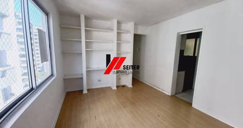Apartamento de 2 Dormitórios a venda na Avenida Rio Branco - Centro de Florianópolis