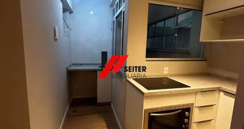 Apartamento à venda em florianópolis-sc, centro - 2 quartos 1 sala 1 banheiro 47,62 m² de área.