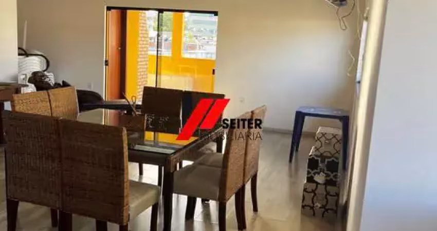 Casa com 3 quartos à venda na Agronômica, Florianópolis 