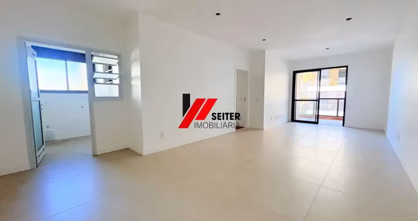 Apartamento com 4 quartos à venda no Itacorubi, Florianópolis 