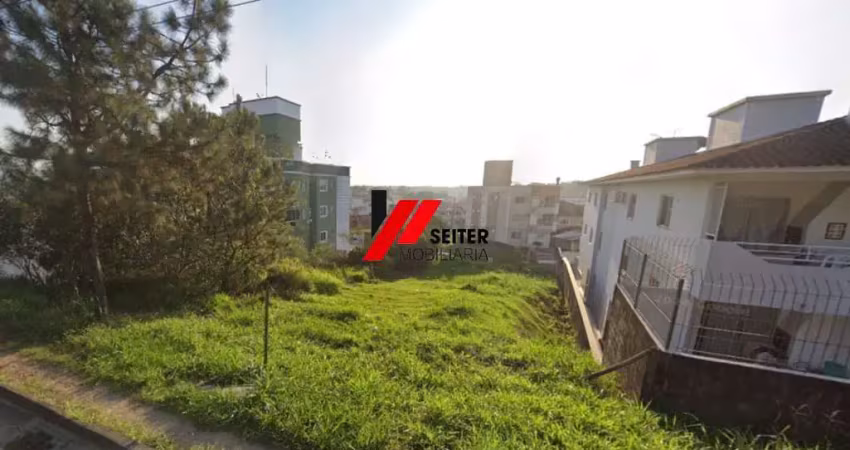 Terreno em condomínio fechado à venda no Potecas, São José 