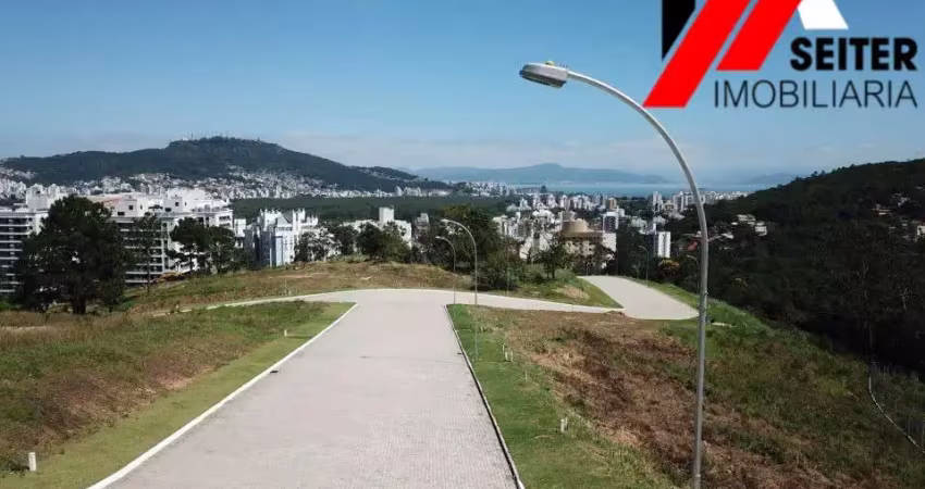 Terreno a venda no bairro itacorubi com localização previlegiada