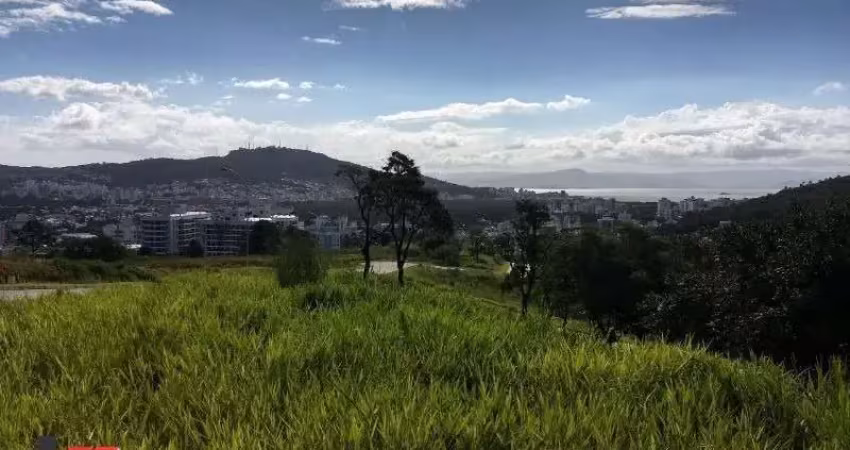 Terreno a venda no bairro itacorubi em localização previlegiada