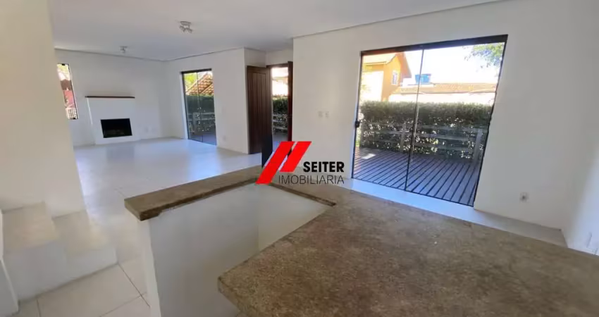Casa com 2 quartos para alugar no Rio Tavares, Florianópolis 