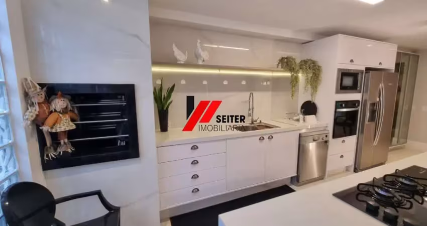Casa comercial com 2 salas à venda no Centro, Florianópolis 