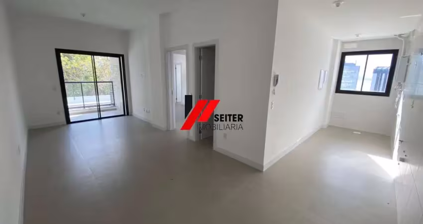 Apartamento com 2 quartos para alugar na Agronômica, Florianópolis 