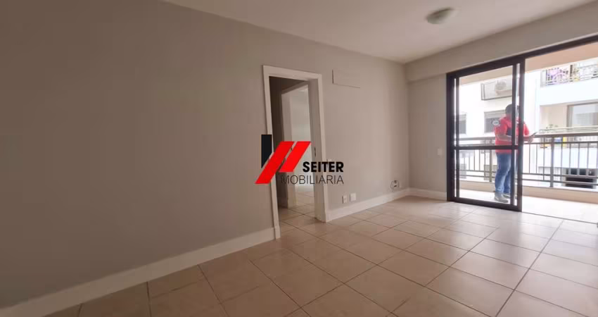 Apartamento de 2 dormitorios com suite a venda proximo a UFSC Florianopolis