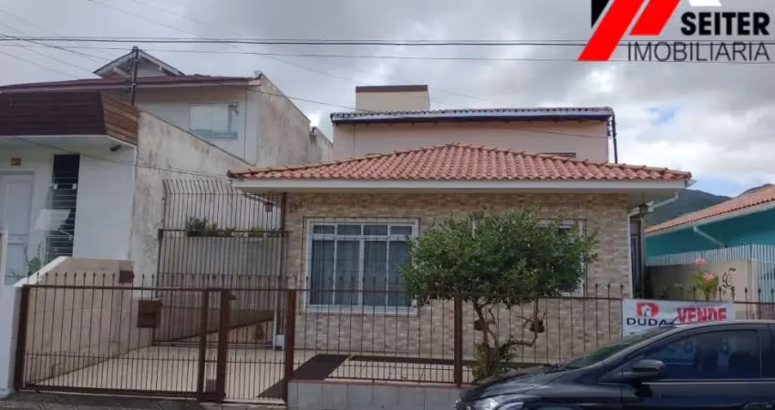Casa a venda no bairro Saco dos Limões Florianópolis