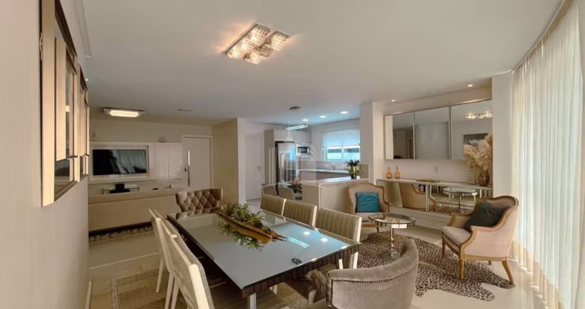 Apartamento de alto padrão pronto para morar com 3 suítes 3 vagas no Centro de Balneário Camboriú