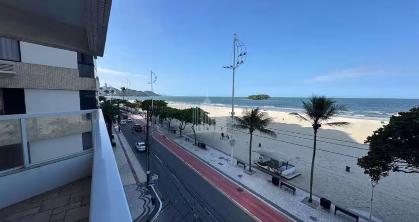 Frente mar de balneário camboriú no edifício acapulco