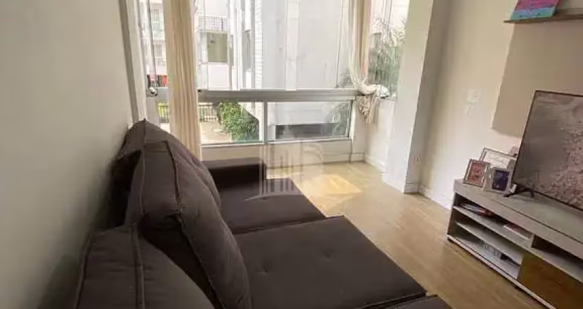 Apartamento 3 Dormitórios, na Quadra Mar