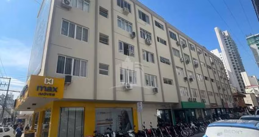 Oportunidade com 02 dormitório no Centro, Quadra Mar