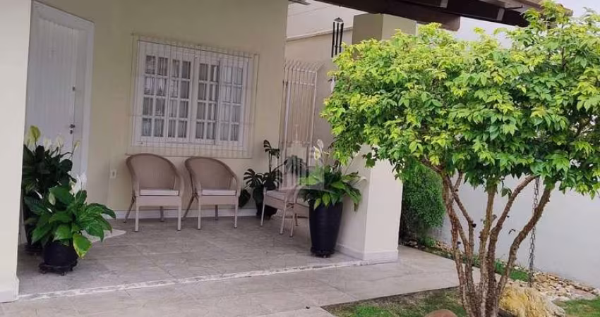 Casa no Centro de Balneário Camboriú