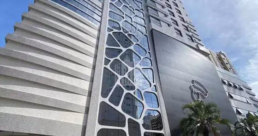 Apartamento com 3 quartos à venda na Rua 2414, 150, Centro, Balneário Camboriú
