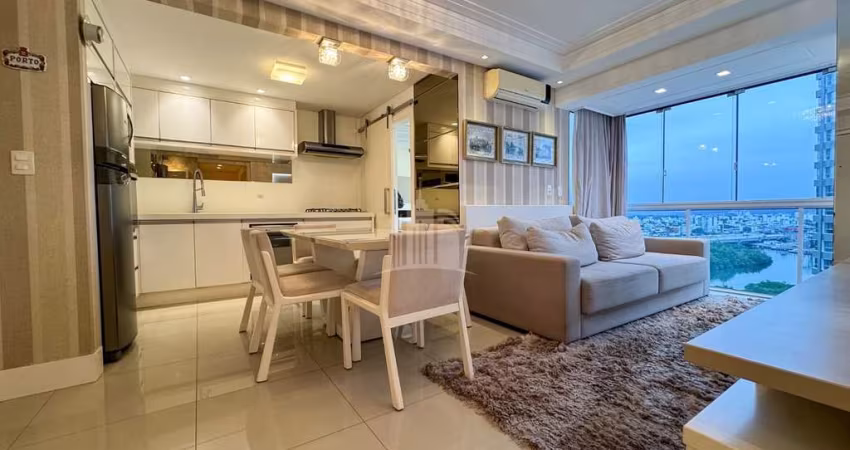 Apartamento localizado na quadra do mar na Barra Sul de Balneário Camboriú !