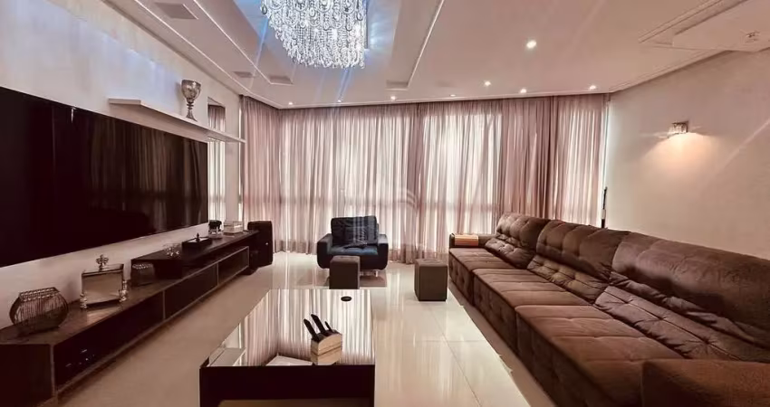 Apartamento com 03 Suítes no Ed Terrara a 250 metros do mar em Balneário Camboriú