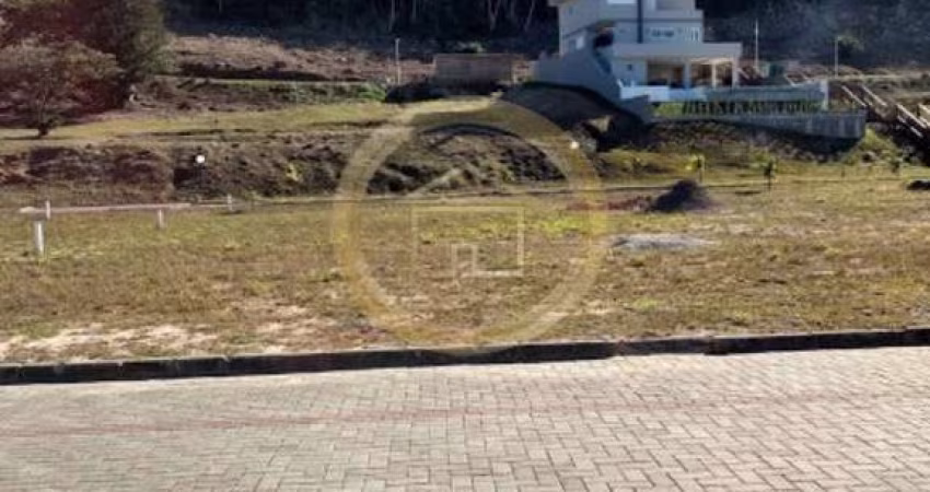 Terreno Plano e Pronto para Construir em condomínio fechado alto padrão na praia dos Ingleses Florianópolis