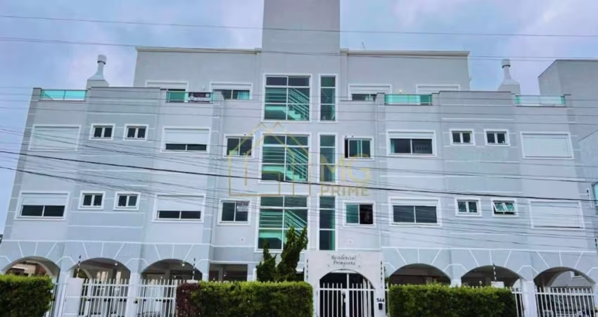 Apartamento semi mobiliado com 03 quartos em condomínio a apenas 500 metros do mar de Ingleses