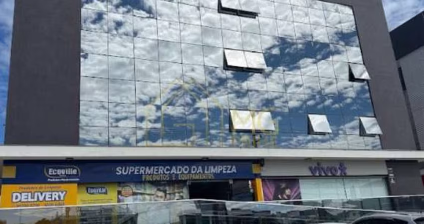 Sala comercial no centro de Ingleses!
