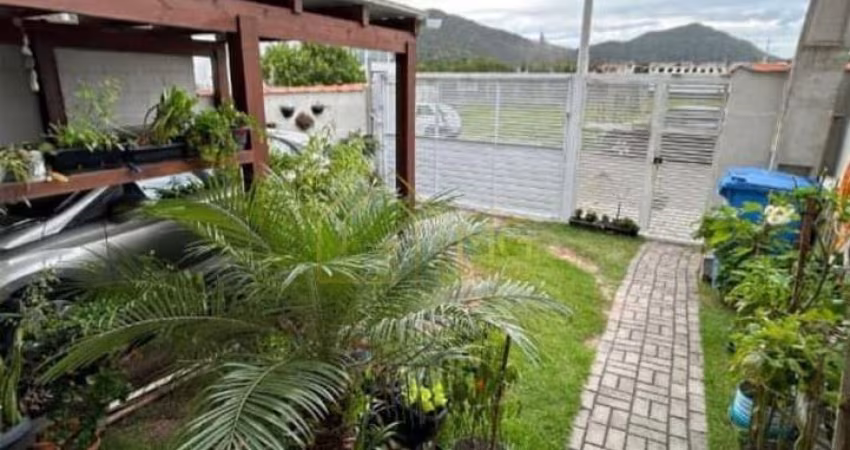 Casa duplex mobiliada, com 3 suítes e jacuzzi!