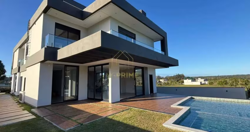Residência moderna com elevador, piscina e vista panorâmica  condomínio completo com campo de golf