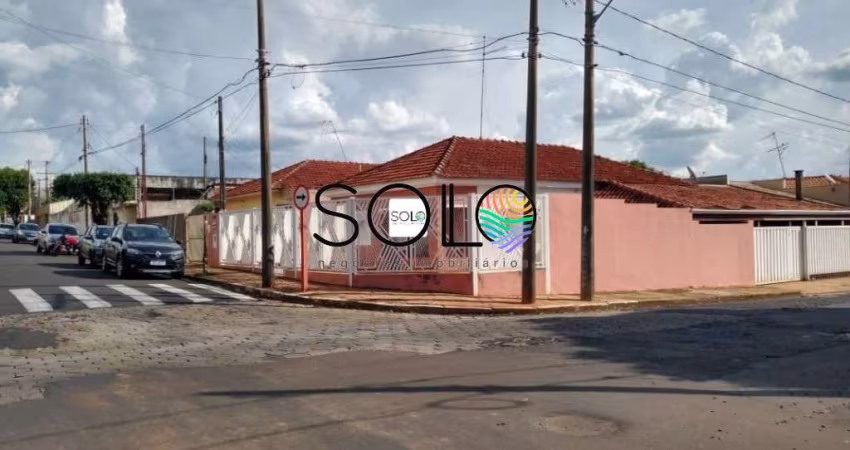 Excelente casa à venda no centro da cidade