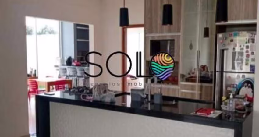 Excelente casa no Condomínio Acácias