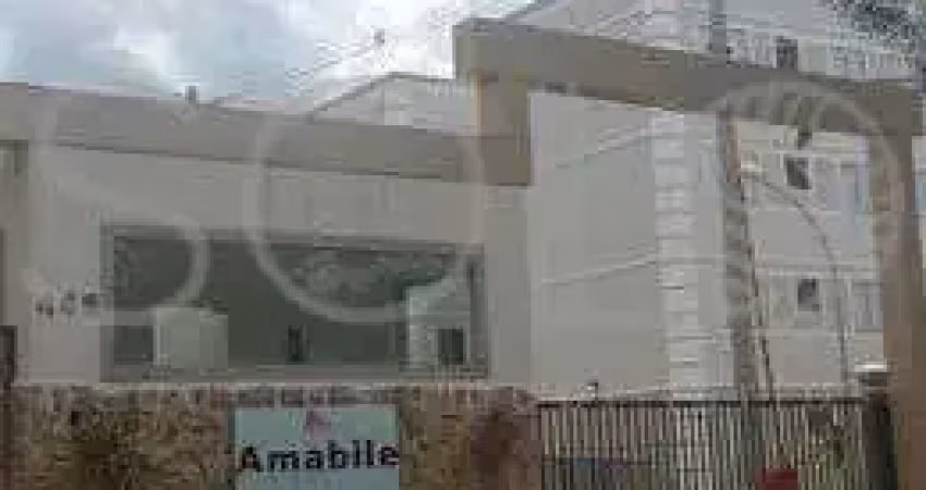 Apartamento Térreo condomínio Amabile