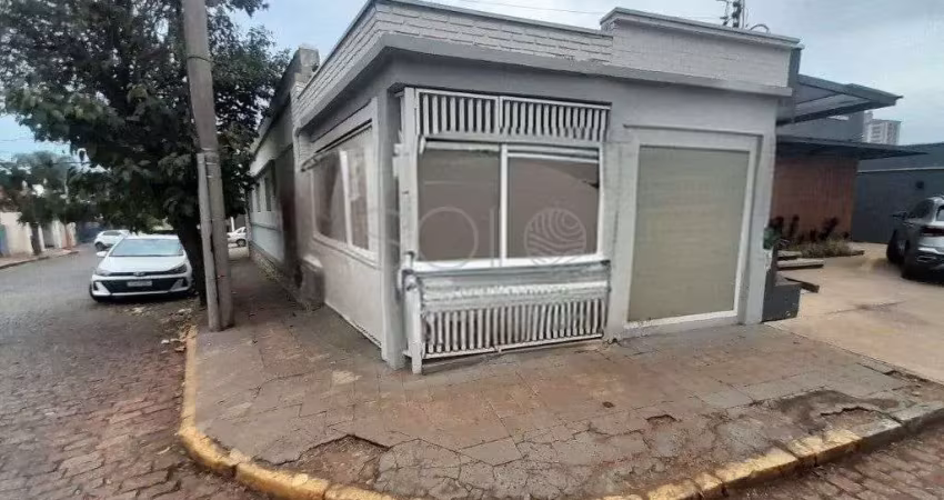 Casa com 3 quartos à venda no Centro, Araraquara 