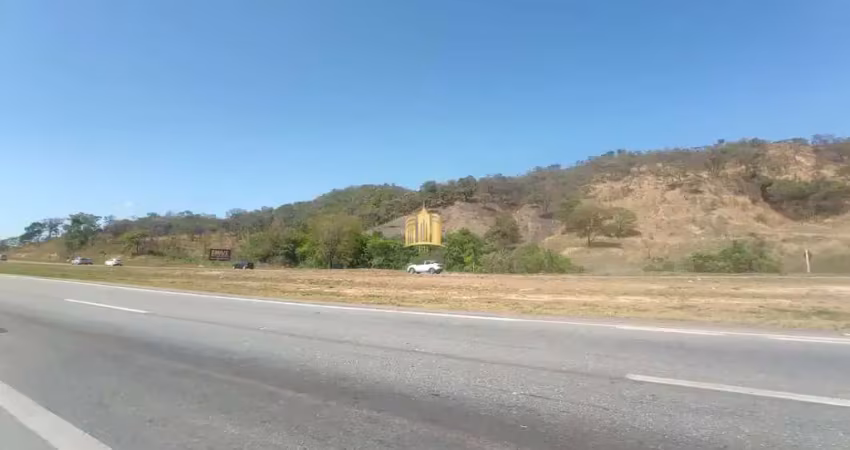 Oportunidade! Terreno de 105.494,00 m² na BR-040 em Esmeraldas, ideal para investir. Aproveite!