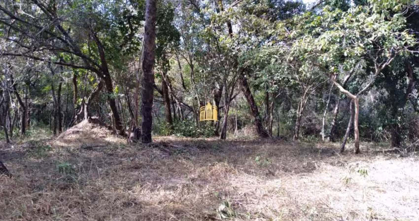 Terreno à venda em Esmeraldas-MG, Bairro Melo Viana, com 2.000m² de área. Imperdível oportunidade!
