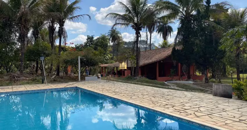 Magnífico sítio à venda em esmeraldas-mg, vale do bom jesus: 6 quartos, 1 suíte, 3 salas, 5 banheiros, 2 vagas, 10.000m²!