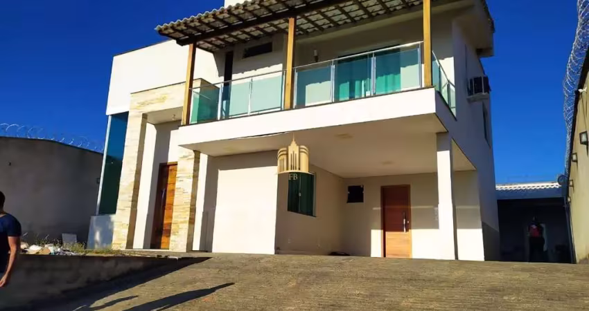 Casa à venda em esmeraldas-mg, bairro fernão dias: 3 quartos, 1 suíte, 3 salas, 2 banheiros, 7 vagas, 180m². oportunidade imperdível!