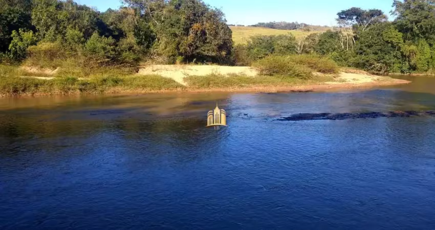 Fazenda comercial à venda em são tiago-mg - 2 quartos, 1 banheiro, 330.000m² na área rural!