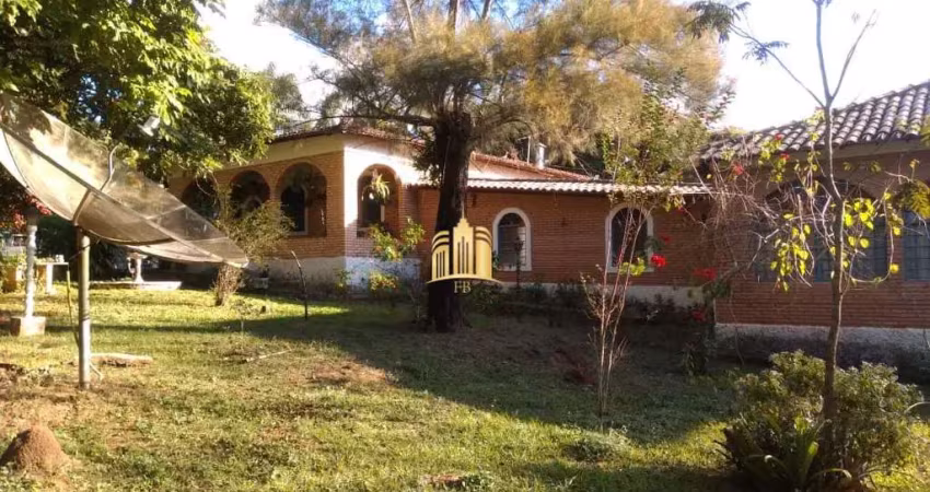 Oportunidade única: Sitio comercial com 5 quartos e 5.000m² em Condomínio Quintas das Esmeraldas, Esmeraldas-MG.