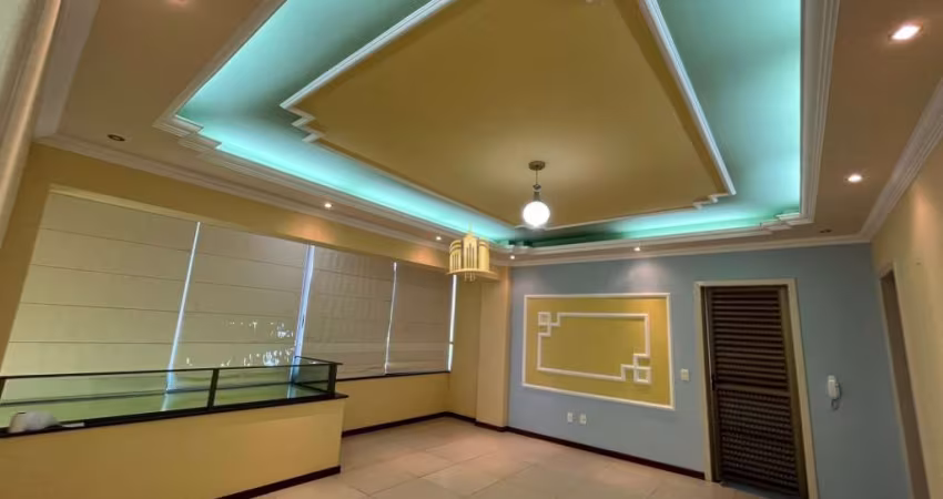 Apartamento de Luxo no Centro de Esmeraldas-MG: 5 Quartos, 1 Suíte, 2 Salas, 5 Banheiros, 2 Vagas, 200m². Oportunidade Única!