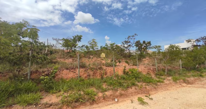 Terreno à venda em Esmeraldas-MG no bairro Fernão Dias com 450,00 m² de área. Aproveite já esta oportunidade!
