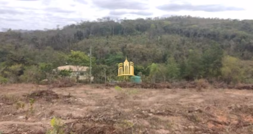 Oportunidade Imperdível! Terreno de 2.700,00 m² à Venda no Condomínio Córrego da Cachoeira - Esmeraldas, MG