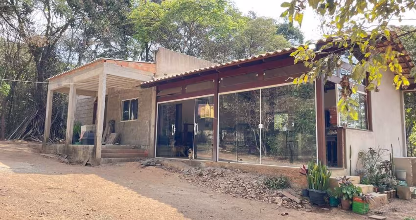 Sítio à Venda no Condomínio Nosso Rancho em Contagem - 2.500 m²