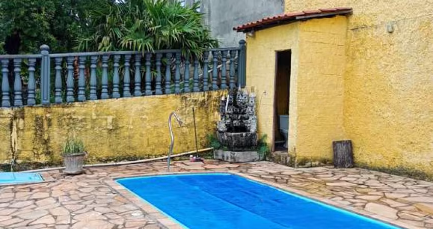 Casa à Venda no Bairro Retiro/Contagem ? 520m², 3 Quartos, Piscina, Área Gourmet ? R$550.000,00