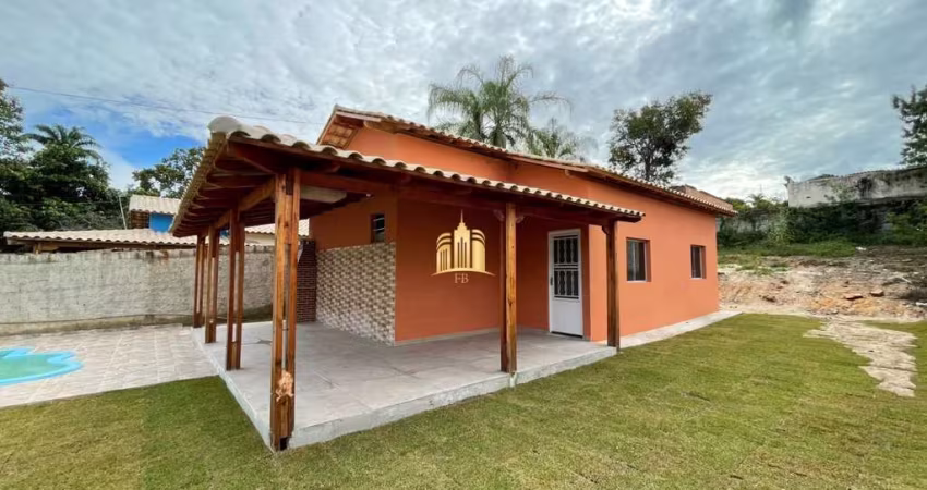 Sítio 1.000m² no Dumaville - 3 Quartos com Suíte - Piscina - Área para Churrasqueira - Terreno Plano